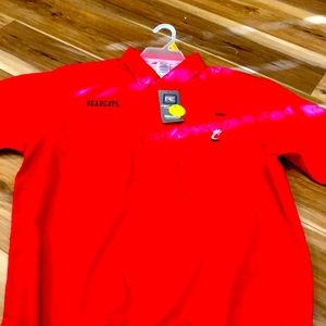 CINCINNATI BEARCATS LARGE RED COOLING MEN SHORT SLEEVE BUTTON UP LITE SHIRT